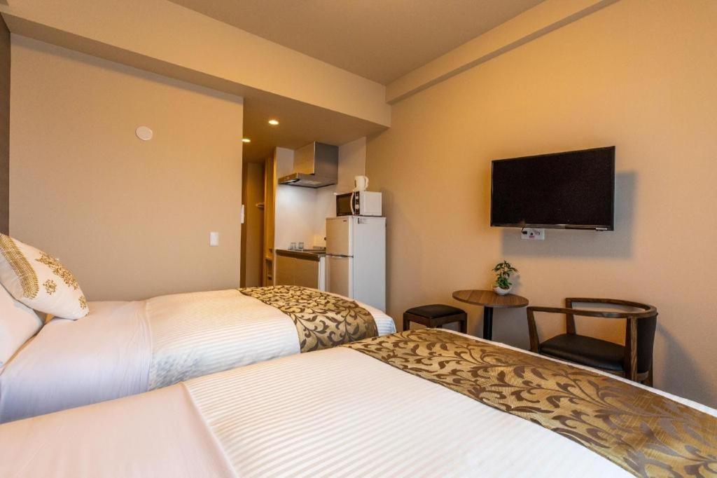 Mr.Kinjo Link In Kume Naha Hotel Exterior photo