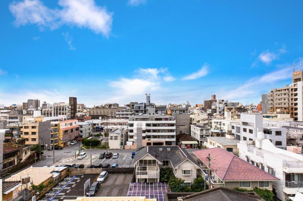 Mr.Kinjo Link In Kume Naha Hotel Exterior photo